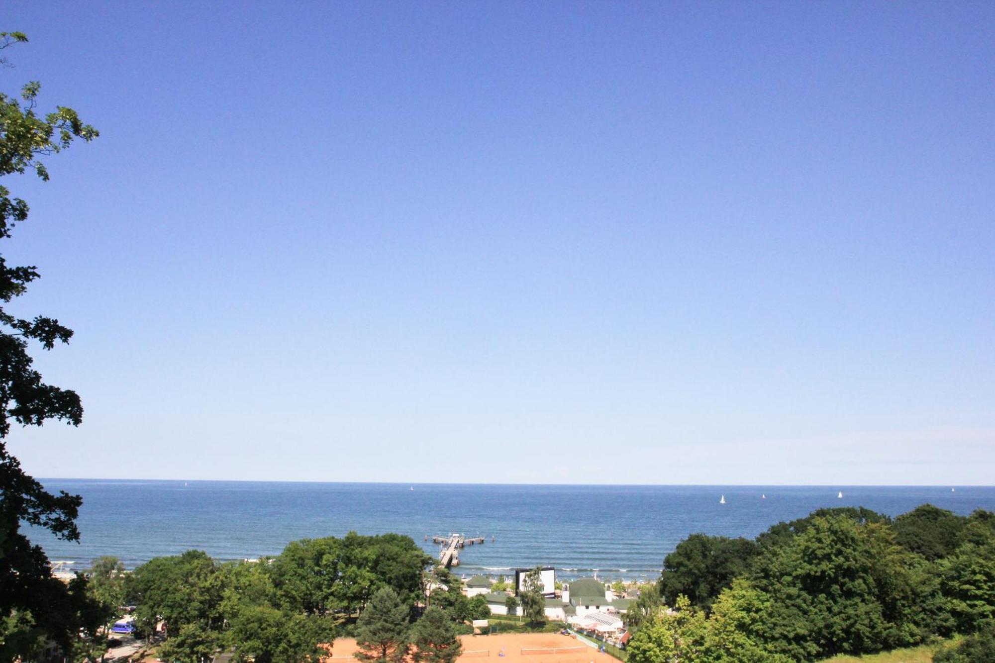 Fewo Mit Meerblick, Gratis Nutzung Vom Ahoi Erlebnisbad Und Sauna In Sellin - Haus Blick Zur See Fewo 06 Goehren  Extérieur photo